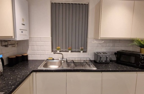 Kirkdale House | Relax Inn Liverpool.