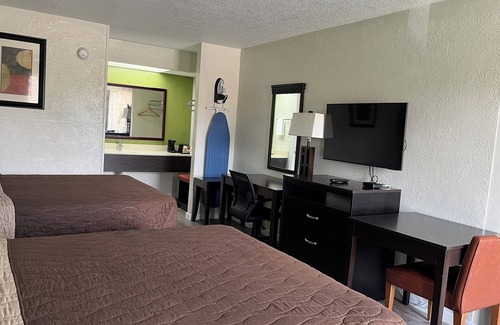 Claxton Hotel | Relax Inn
