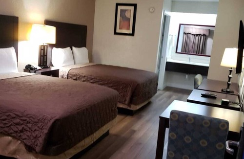 Claxton Hotel | Relax Inn