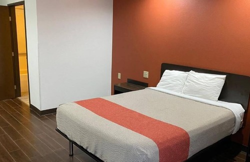 Franklin Hotel | Relax Inn