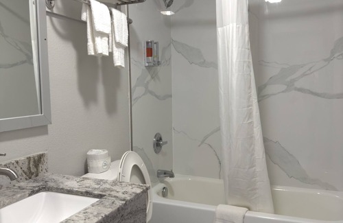 McGehee Hotel | Relax Inn