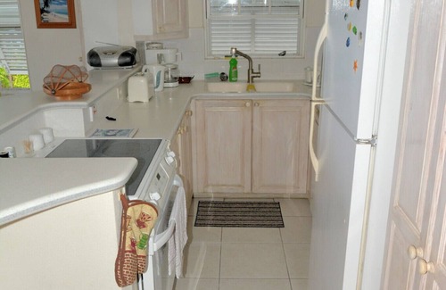 Worthing Apartment | Relax on beautiful Worthing Beach, Barbados.