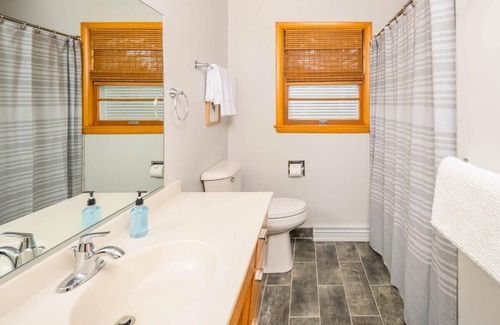 Appleton House | 𝐑𝐞𝐥𝐚𝐱 𝐨𝐧 𝐑𝐨𝐠𝐞𝐫𝐬 - 3 bedroom, 2 bath