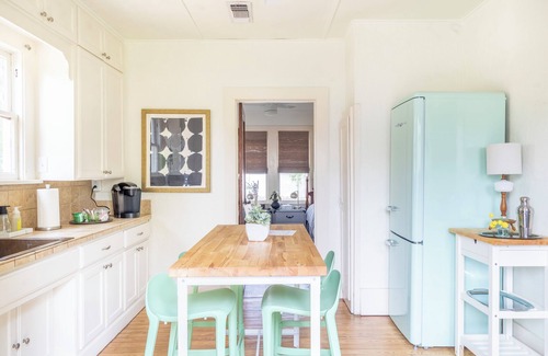 La Grange House | Relax on the Porch Swing | Walk to La Grange Square | Water Street Bungalow