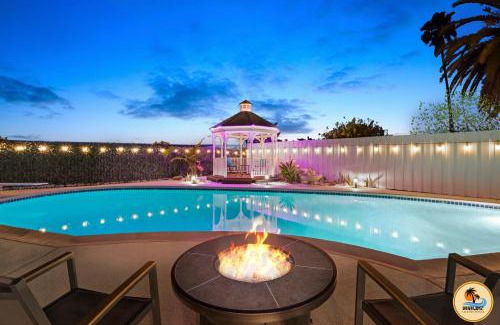 San Carlos House | Relax & Recharge Epic, Views, Pool Games!