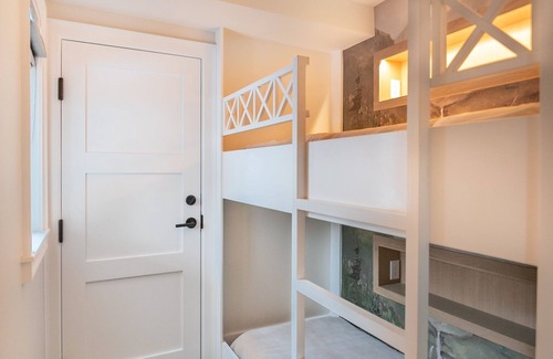 Midway Hotel | Relax & Rejuvenate in the Best Family Suite w/Pool & Breathtaking Outdoor!