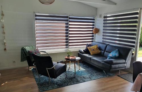 Lemmer House | Relax, rust, strand, privé huisje