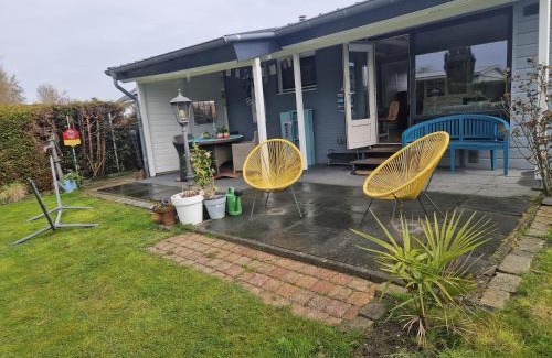 Lemmer House | Relax, rust, strand, privé huisje