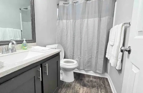 Conyers House | Relax & Sleep 2-Bedrooms Retreat