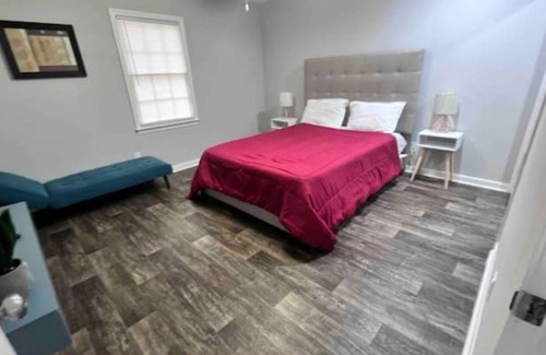 Conyers House | Relax & Sleep 2-Bedrooms Retreat