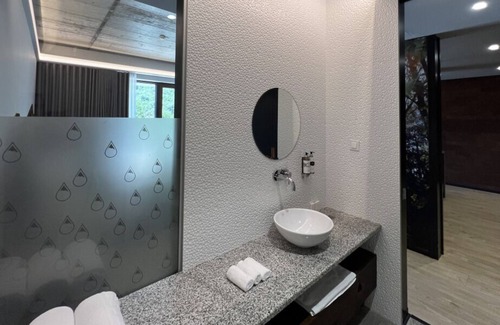 Balocas House | Relax & Unwind in this Amazing Location! 2 Spacious Units w/ Balcony & Kitchen