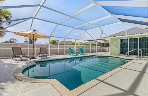 Pelican House | Relax & Unwind in Great Location, Bicycles, Heated pool - Villa Green House - Roelens
