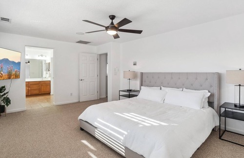 Rio Rancho House | Relax & unwind w/all the comforts of home.
