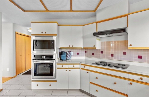 Central Okanagan House | Relax & Unwind |Westside Getaway