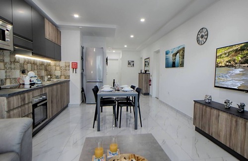 Mellieħa Heights Apartment | Relax with the whole family at this peaceful place to stay