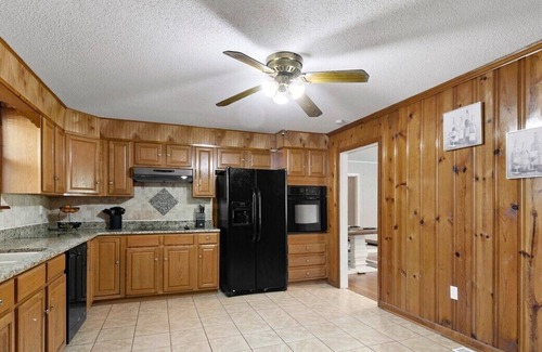 Red Bank House | Relax with the whole family at this peaceful place to stay