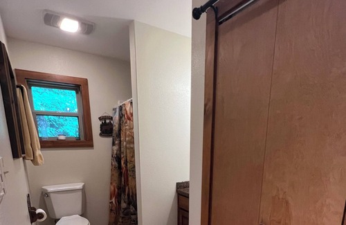 Caddo Gap Cabin | Relax with the whole family at this peaceful cabin on the Caddo River!