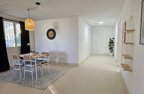 Villa Bonita House | Relaxation 20mins from SJO and Poas Volcano/National Park
