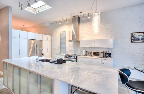 Maisonneuve Apartment | Relaxation, comfort, and convenience! The ultimate destination to experience Montreal.