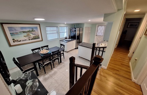 Key Largo Village House | Relaxation Home , closed to private comunity beach , restaurants , Publix .