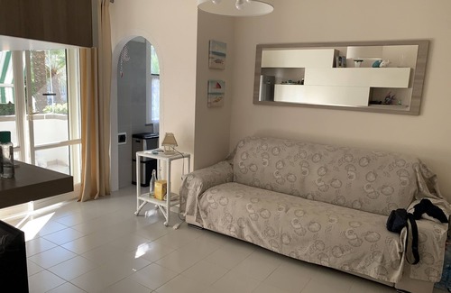 Silvi Marina Apartment | Relaxation right by the sea in Silvi Marina. Dal5al25/06-Dal3al30/07-Dal7al20/08