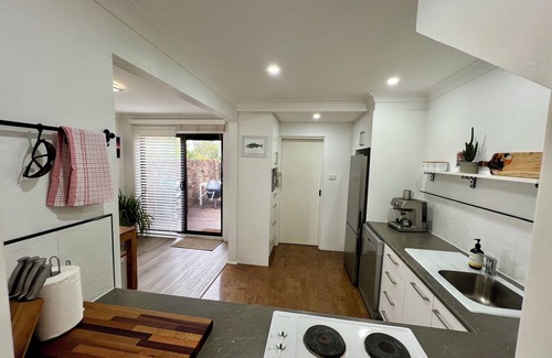 Mollymook House | Relaxed coastal townhouse with ocean views.
