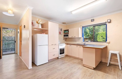 Urangan House | Relaxed Urangan Living at the Poolside Bungalow