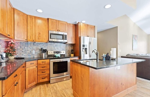 Breckenridge Condo | Relaxing 2BDR Getaway 10 Mins from Breck; Adventure Awaits!