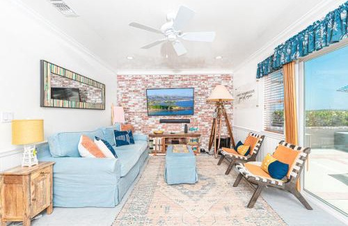 Santa Ana Heights House | Relaxing 2Br Oceanfront W Large Patio, Fire Pit & Bbq By Beachview Rentals