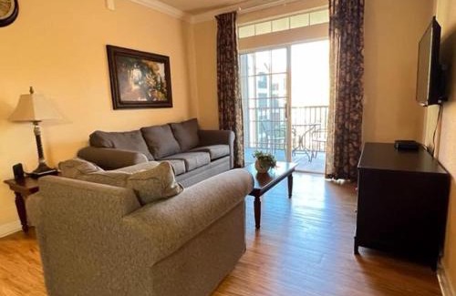 Davenport Apartment | Relaxing 3 Bed Condo in Tuscana Resort condo