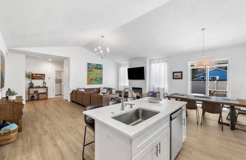 Post Falls House | Relaxing 4-Bed North Idaho Getaway w/Firepit Patio & Community Beach Access