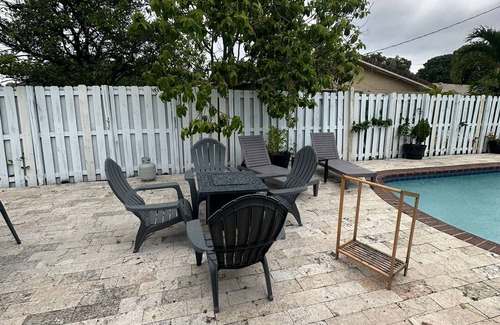 Coral Ridge Isles House | Relaxing 4BR 2BA Home With Wifi and Private Pool in Fabulous Fort Lauderdale