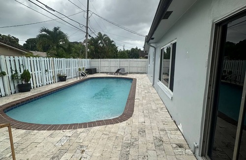 Coral Ridge Isles House | Relaxing 4BR 2BA Home With Wifi and Private Pool in Fabulous Fort Lauderdale