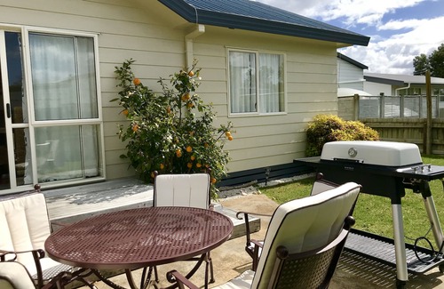 Cooks Beach House | Relaxing beach vacation - beautiful, quiet and clean