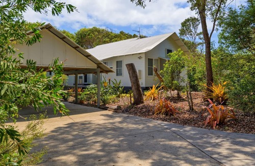 Rainbow Beach House | Relaxing beachside Holdiay Home