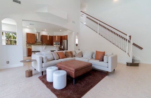 Port Saint Lucie House | Relaxing Beautiful 5 BR with heated pool & spa!