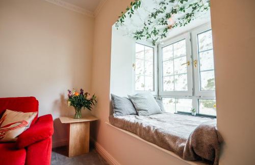 Seafront Apartment | Relaxing Brighton Marina Stay