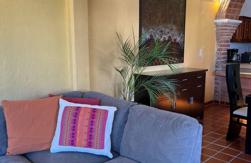 Lazaro Cardenas Apartment | Relaxing Escape in a Local Neighborhood w/Rooftop –Near Zona Romantica & Beach