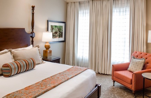 Mount Berry Hotel | Relaxing Family Escape with Golf, Spa, and Outdoor Pool! Pets Allowed