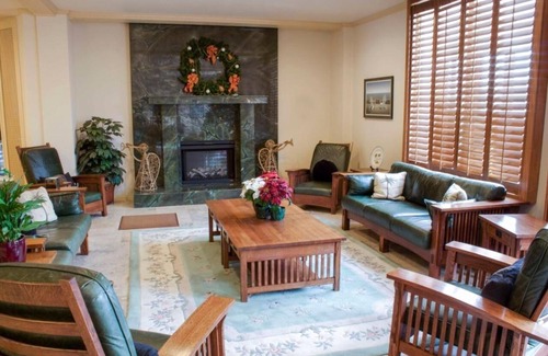 Avila Beach Hotel | Relaxing Getaway! Outdoor Pool, Full Kitchen, Minutes From Bob Jones Bike Trail