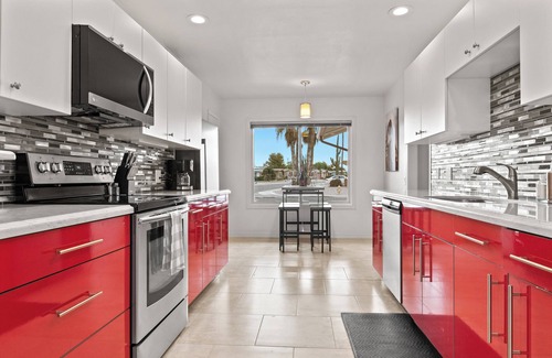 Sun City House | Relaxing Golf Retreat! 2-bedroom desert oasis