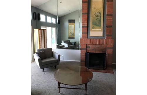 Channel Islands House | Relaxing Harbor Townhouse Minutes from the Beach