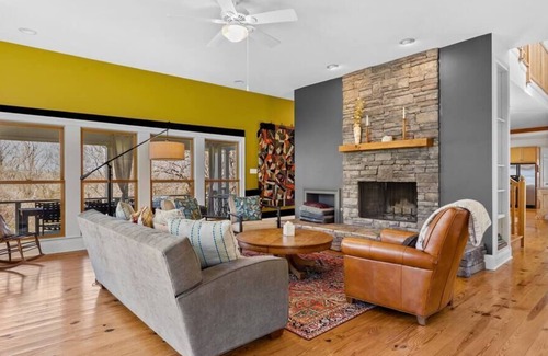 Thompson's Station House | Relaxing Hideaway - Spacious Home