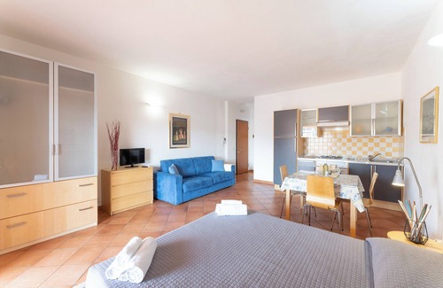 Santa Teresa di Gallura Apartment | Relaxing Cristal Blu Studio Sleeps Num1496