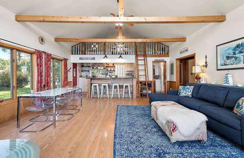 Dowagiac House | Relaxing Lakefront Retreat on Beautiful Little Twin Lake