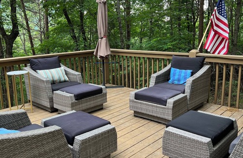 Helen Cabin | Relaxing Mountain View Cabin in Cleveland, GA