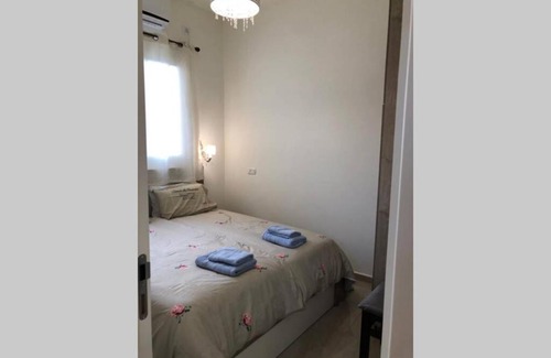 Safed Old City Apartment | Relaxing mountain view haven