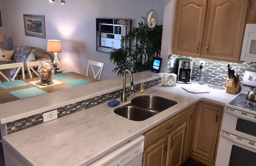 St. Augustine Beach Condo | Relaxing Ocean View Getaway: Sea Winds Beach Condo.