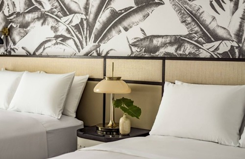 Hunt Club Hotel | Relaxing PGA National Getaway with Sports Courts, Pools, and Kids Activities