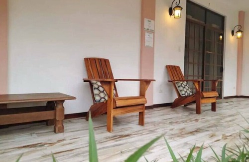 Manzanillo House | Relaxing Poolside Stay | Near Beach and Dining